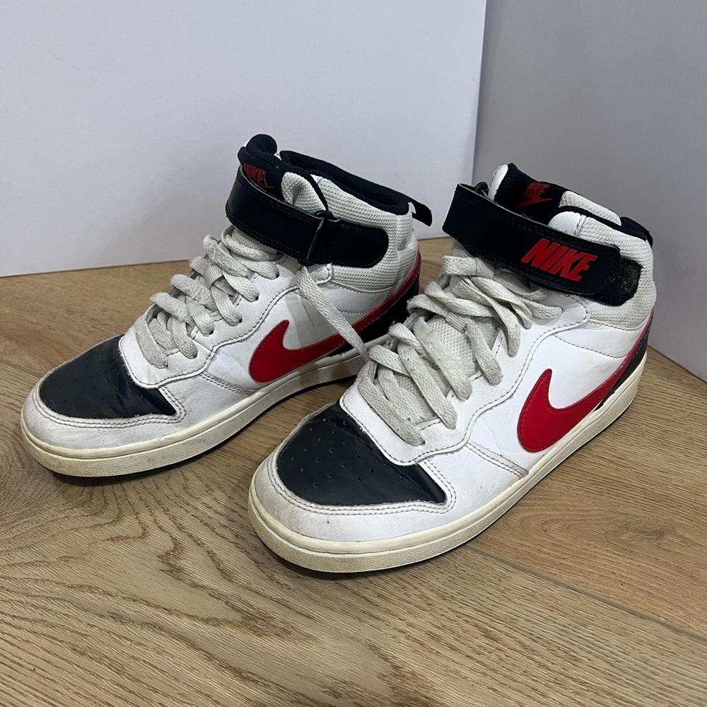 Nike Kids Sneakers - White, Black, Red